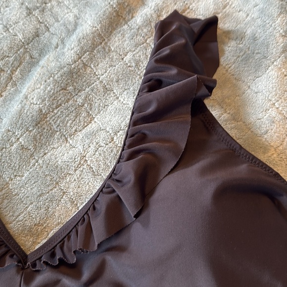 Old Navy ruffle tankini top - Picture 4 of 8